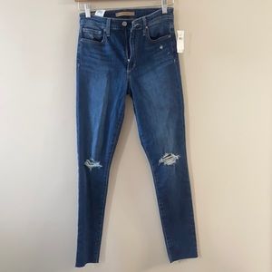 NWT Joe’s jeans size 26 Flawless high rise skinny ankle jean.